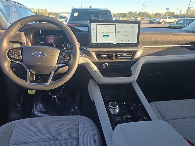 Used 2026 Ford Explorer Platinum w/ LUX Leather Package AWD/4WD image 13