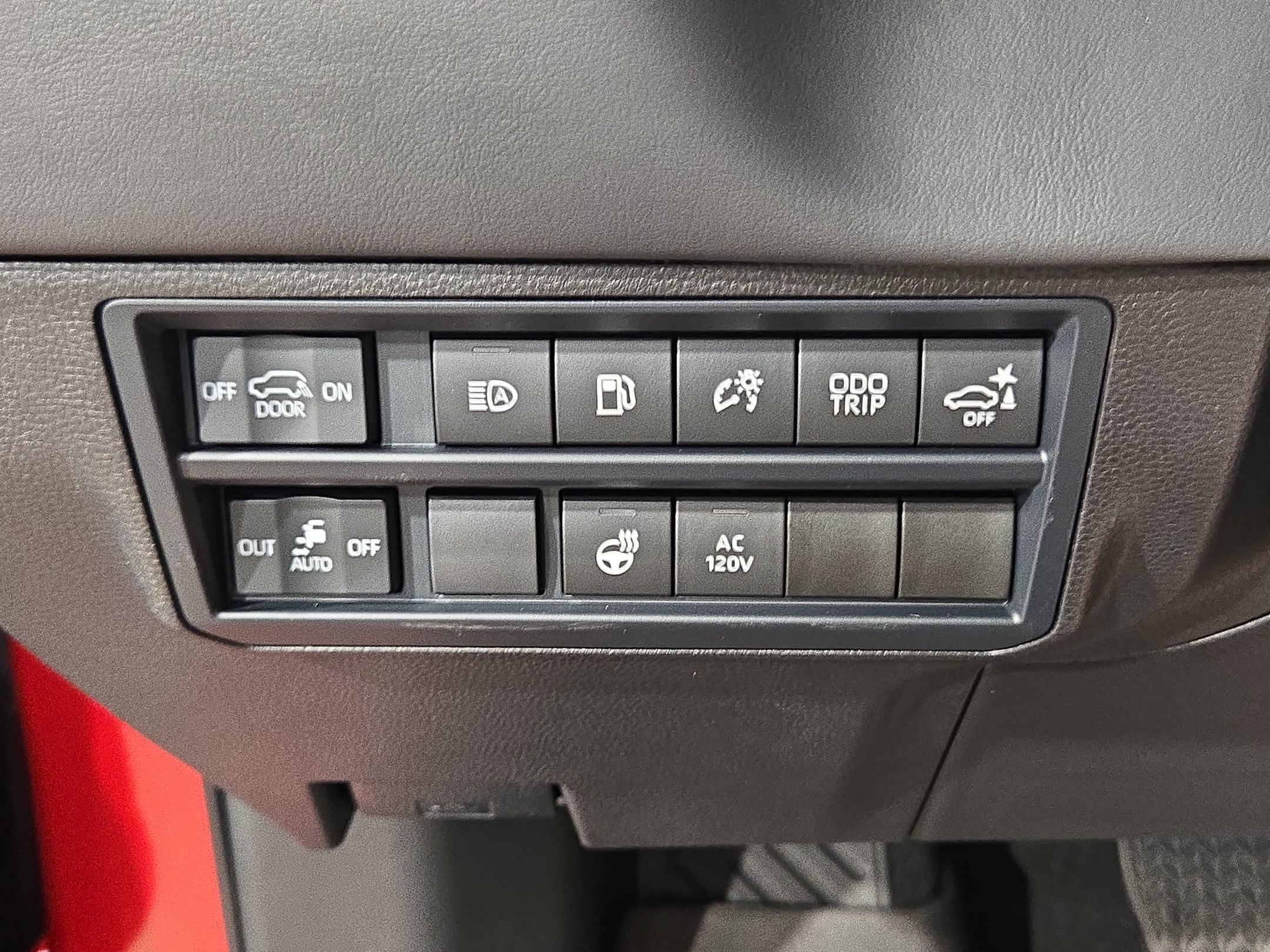 Certified 2025 Toyota Sequoia Platinum AWD/4WD image 26