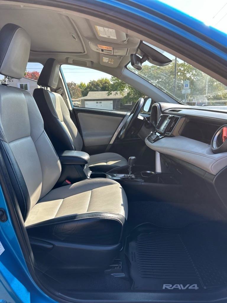 Used 2016 Toyota RAV4 Limited AWD/4WD image 15