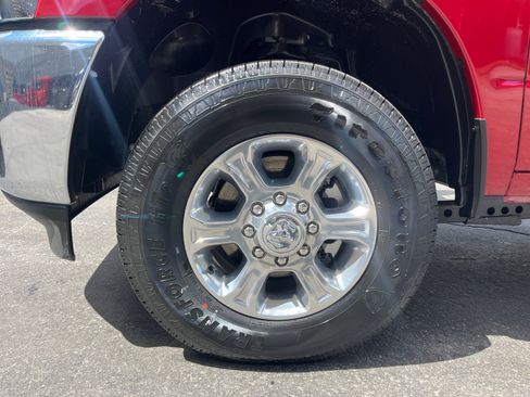 New 2025 RAM 2500 Big Horn AWD/4WD image 10