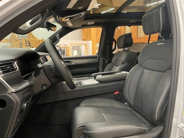New 2023 Jeep Grand Wagoneer Series II w/ Premium Group II AWD/4WD image 17