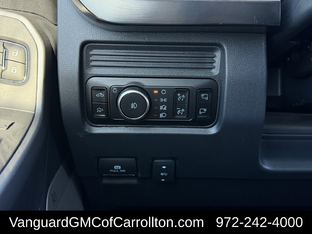 Used 2025 Ford F250 Lariat w/ Tremor Off-Road Package AWD/4WD image 24