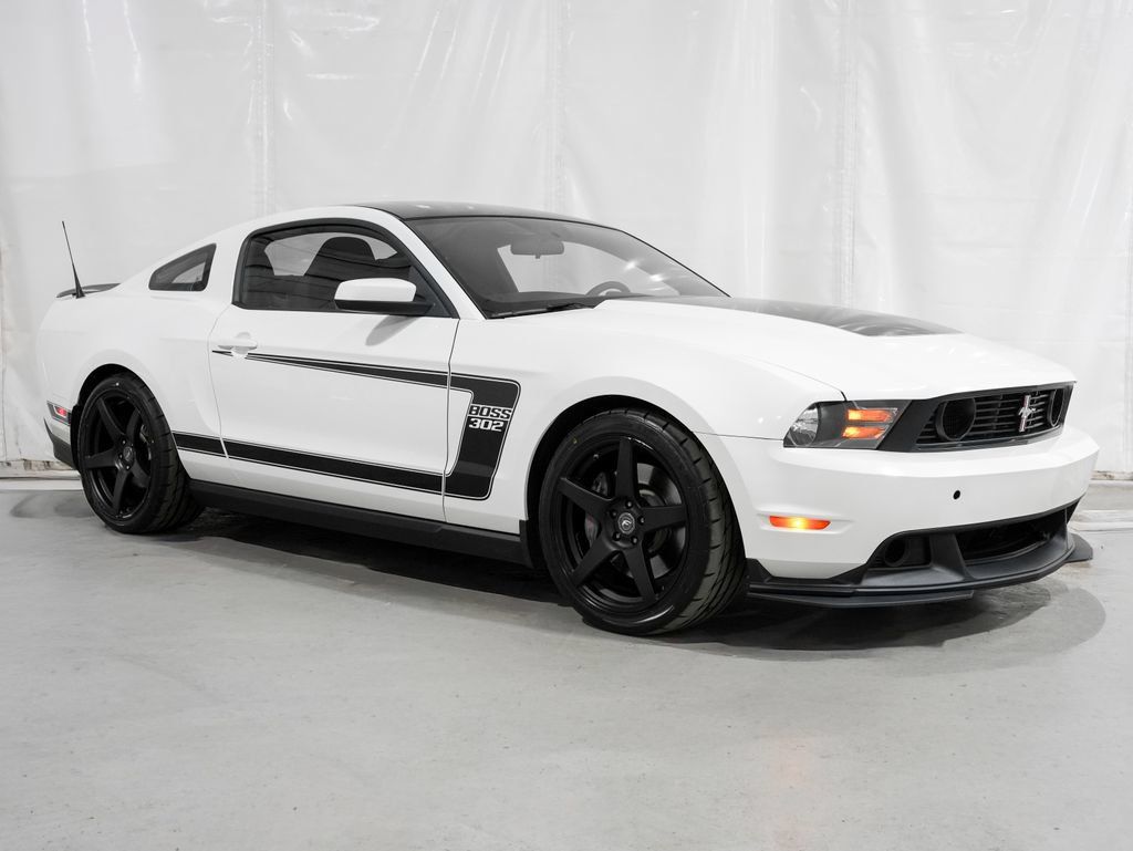 Used 2012 Ford Mustang Boss 302 w/ Boss 302 Accessory Pkg RWD image 8