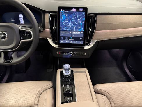 Used 2026 Volvo XC90 B6 Ultra w/ Protection Package Premier image 25