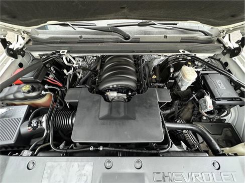 Used 2018 Chevrolet Tahoe LT image 37