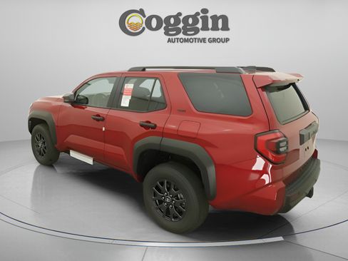 Used 2025 Toyota 4Runner SR5 RWD image 10