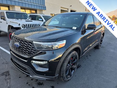 Used 2022 Ford Explorer ST w/ Equipment Group 401A image 5