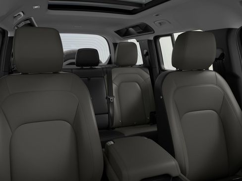 New 2026 Land Rover Defender 110 S AWD/4WD image 6