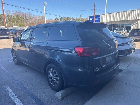Used 2019 Kia Sedona LX image 33