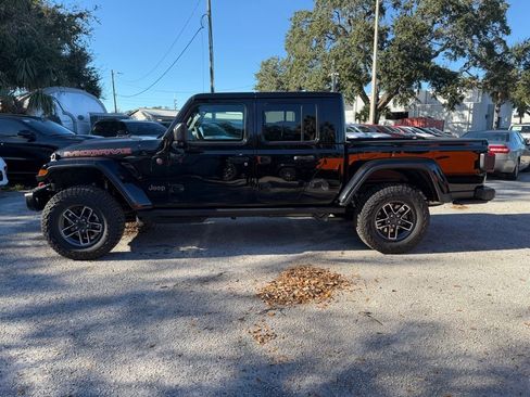 New 2026 Jeep Gladiator Mojave image 3