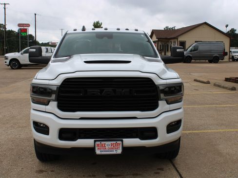 Used 2023 RAM 3500 Laramie AWD/4WD image 3