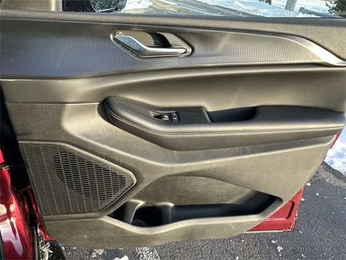 Used 2023 Jeep Grand Cherokee Altitude image 24