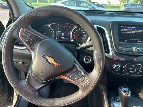 Used 2021 Chevrolet Equinox LT AWD/4WD image 25