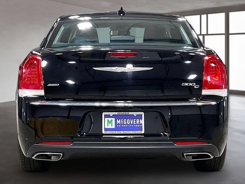Used 2016 Chrysler 300 C AWD/4WD image 6