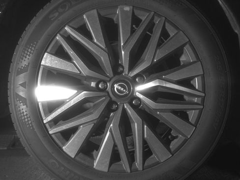 Used 2025 Nissan Altima 2.5 SV FWD image 15