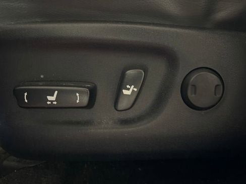 Used 2013 Toyota RAV4 Limited AWD/4WD image 5