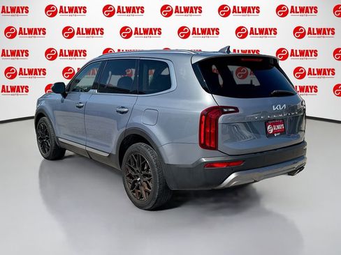 Used 2022 Kia Telluride S image 8