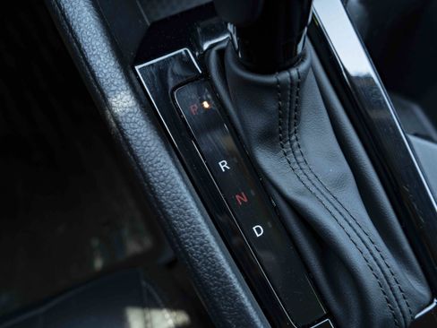 Used 2024 Honda Accord EX-L image 29