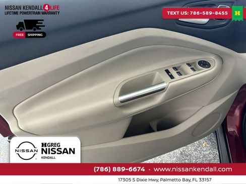 Used 2017 Ford Escape Titanium image 33