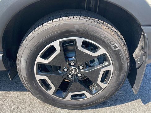 Used 2024 Ford Bronco Sport Outer Banks w/ Tech Package AWD/4WD image 12