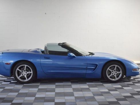 Used 2000 Chevrolet Corvette w/ Memory Pkg image 8