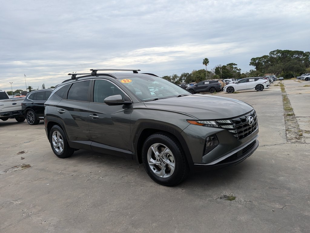 Used 2022 Hyundai Tucson SEL FWD image 2