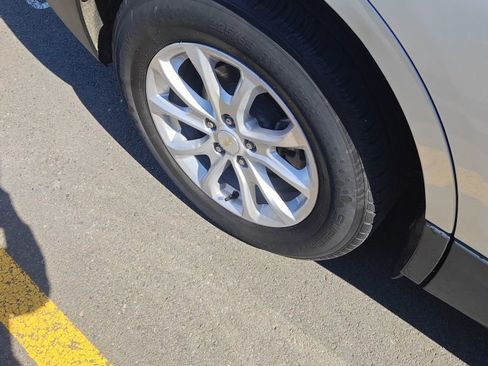 Used 2021 Chevrolet Equinox LT image 5