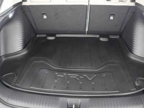 Used 2023 Honda HR-V LX image 19