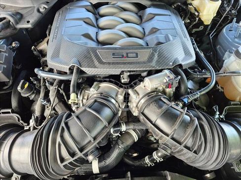 Used 2025 Ford Mustang GT RWD image 20