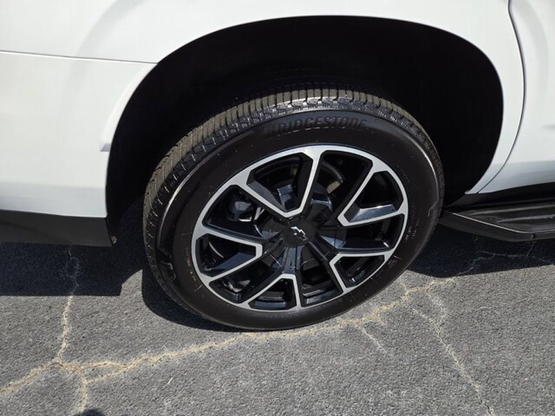Used 2023 Chevrolet Tahoe RST AWD/4WD image 37