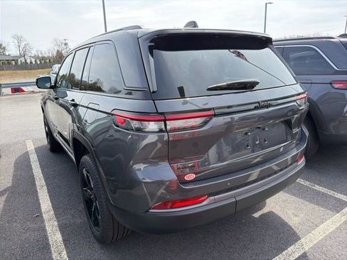 New 2026 Jeep Grand Cherokee Limited w/ Limited Altitude Package AWD/4WD image 5