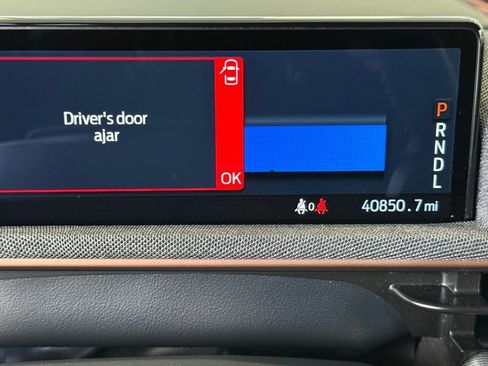 Used 2022 Ford Mustang Mach-E GT image 25