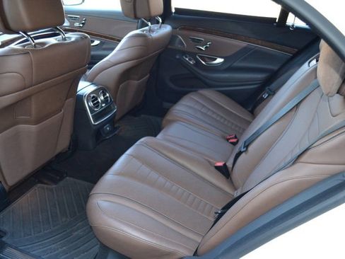 Used 2016 Mercedes-Benz S 550 4MATIC Sedan image 32