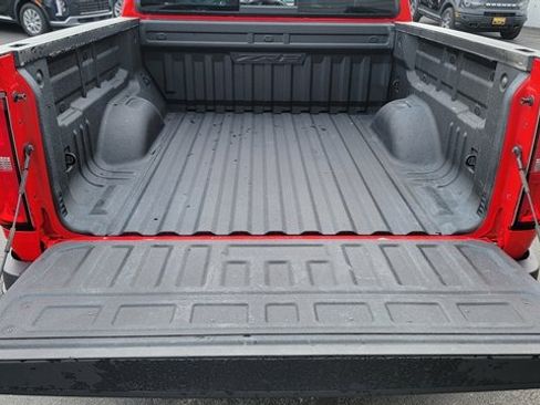 Used 2020 Chevrolet Colorado ZR2 image 9