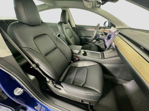 Used 2023 Tesla Model 3 Standard Range RWD image 32