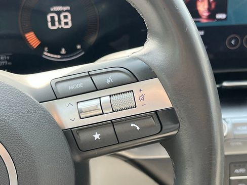 Used 2024 Hyundai Kona SEL FWD image 27