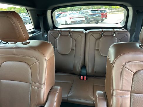 Used 2022 Lincoln Aviator Reserve w/ Elements Package Plus RWD image 20