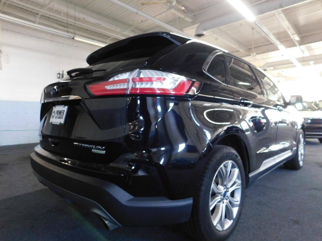 Used 2019 Ford Edge Titanium FWD image 6