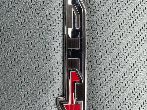 New 2026 GMC Yukon XL AT4 w/ AT4 Premium Plus Package image 9