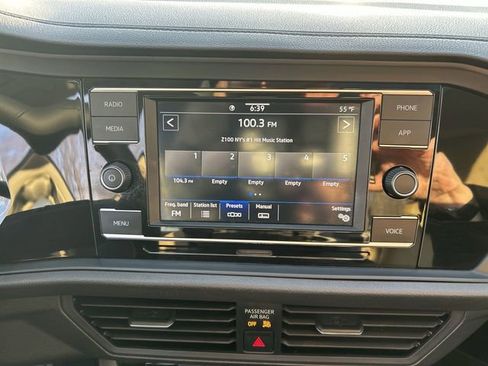 Used 2021 Volkswagen Jetta image 20