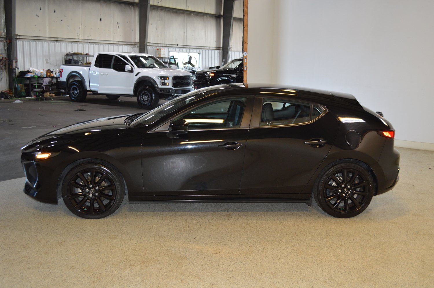 Used 2024 MAZDA MAZDA3 s FWD image 6