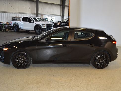 Used 2024 MAZDA MAZDA3 s FWD image 6