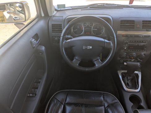 Used 2007 HUMMER H3 image 21
