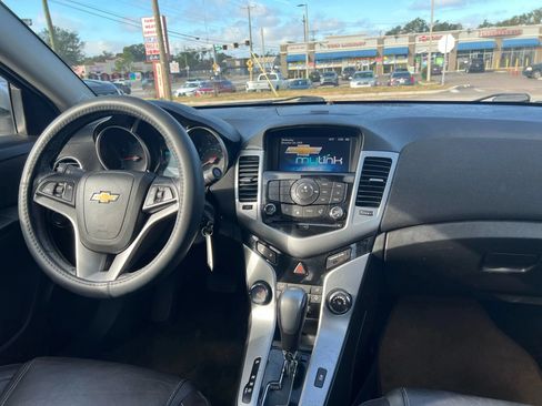 Used 2014 Chevrolet Cruze LT FWD image 13