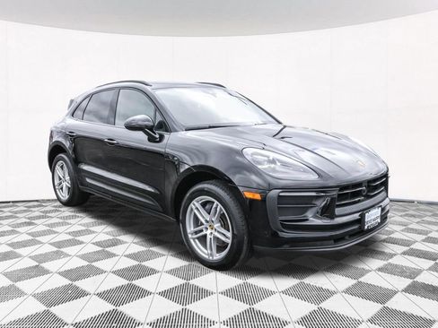Used 2023 Porsche Macan AWD/4WD image 11