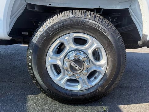 Certified 2025 Ford F350 XLT AWD/4WD image 37
