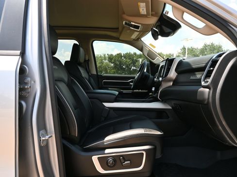 Used 2021 RAM 1500 Laramie w/ Laramie Southwest Edition RWD image 26