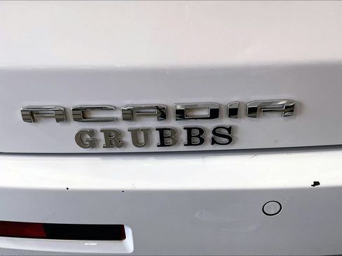 Used 2023 GMC Acadia Denali FWD image 40