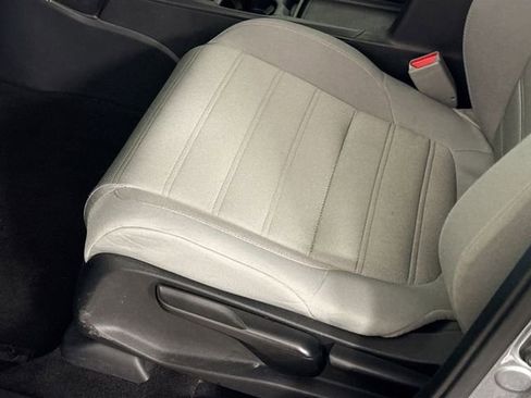 Certified 2018 Honda CR-V LX image 39