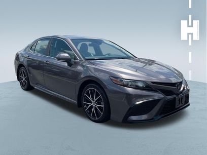 Used 2023 Toyota Camry SE w/ Cold Weather Package